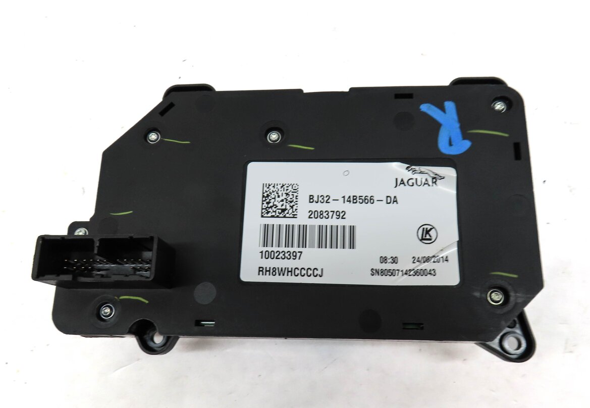 Thumbnail 4: 2015 RANGE ROVER EVOQUE (L538) FRONT RIGHT PASSENGER SEAT ADJUST SWITCH (BLACK)