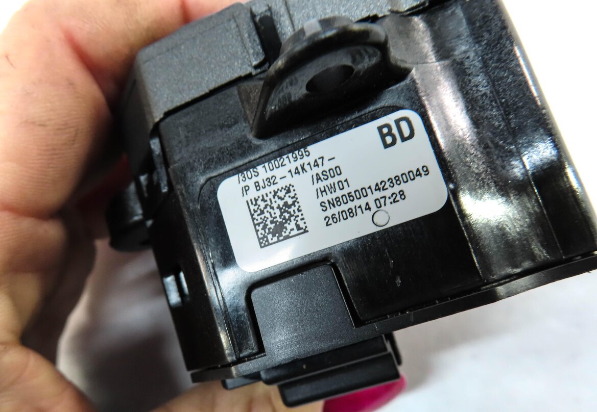 Thumbnail 6: 2015 RANGE ROVER EVOQUE (L538) TRACTION HILL DESCENT ECO SWITCH BUTTON PANEL