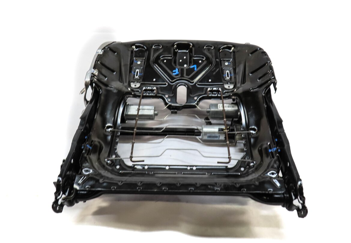 Thumbnail 3: 2012-2015 RANGE ROVER EVOQUE (L538) LEFT FRONT DRIVER 8-WAY SEAT TRACK w/ MOTORS