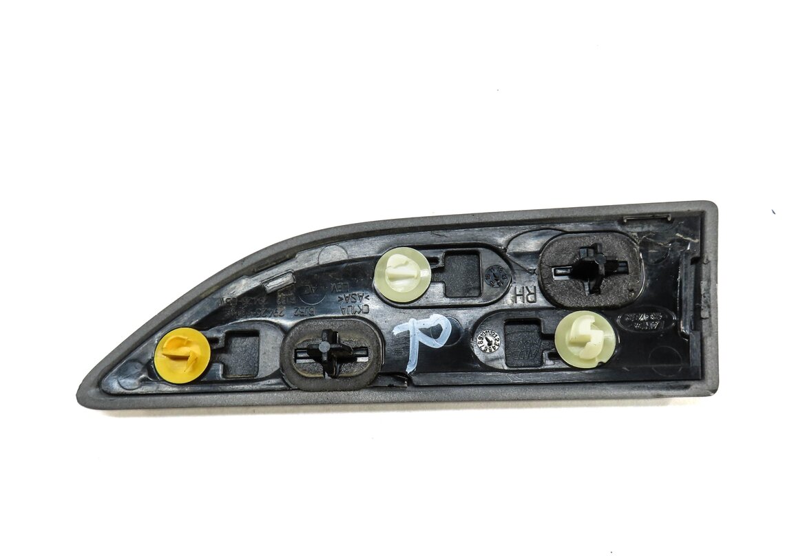 Thumbnail 4: 2015 RANGE ROVER EVOQUE (L538) FRONT RIGHT PASSENGER DOOR TRIM PANEL (SILVER)