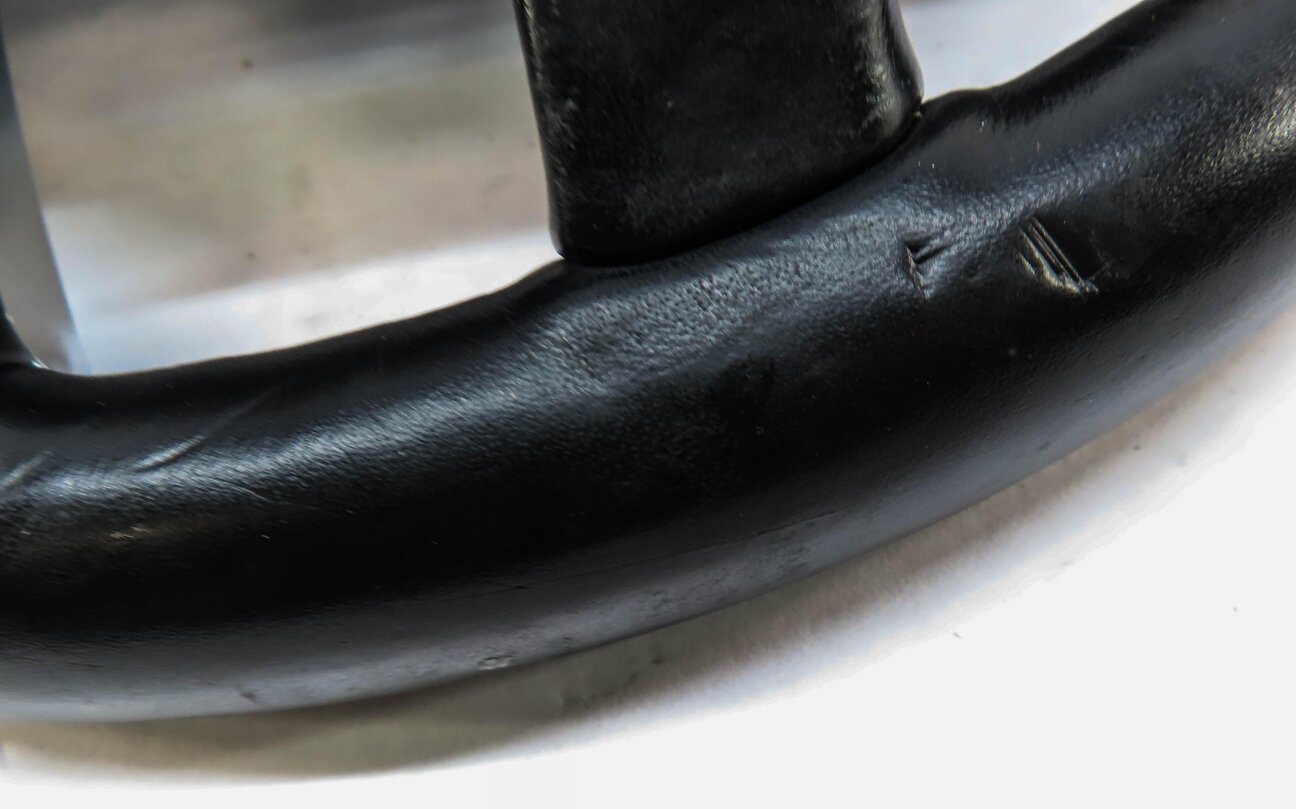 Thumbnail 5: 12-19 RANGE ROVER EVOQUE (L538) DRIVER HEATED SPORT STEERING w/ SWITCH BUTTONS