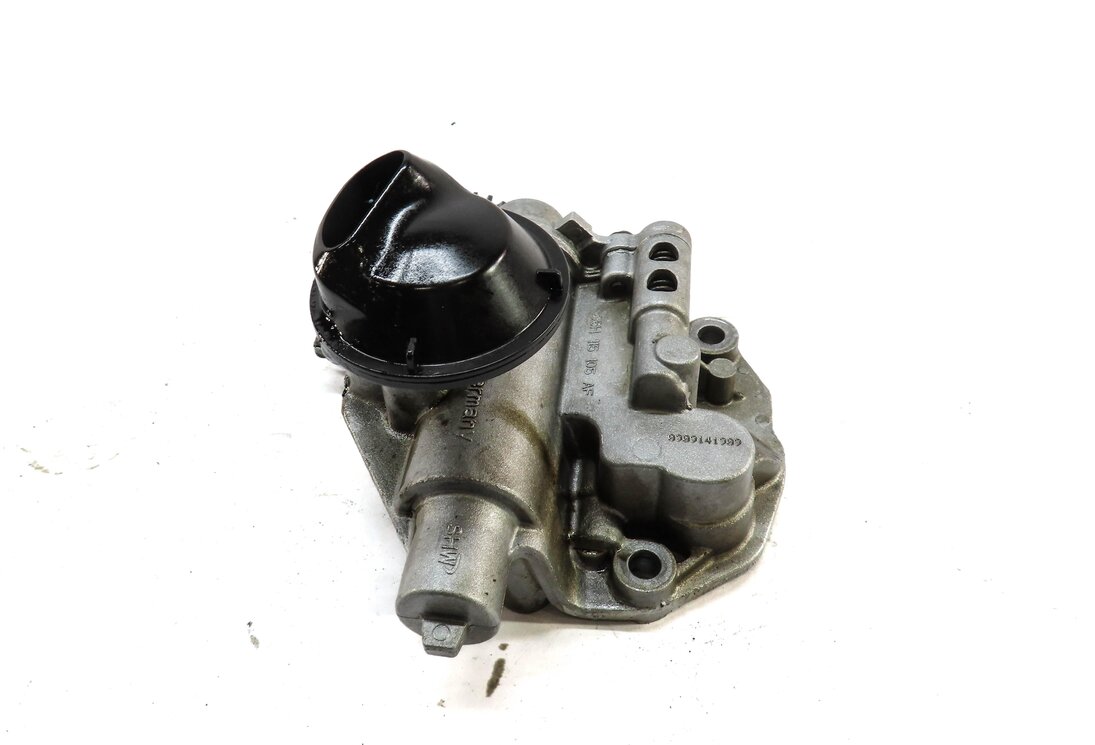 Thumbnail 3: 2010 AUDI A5 (B8 8T) 2.0L TURBO ENGINE (CAEB) OIL PUMP w/ PICKUP TUBE