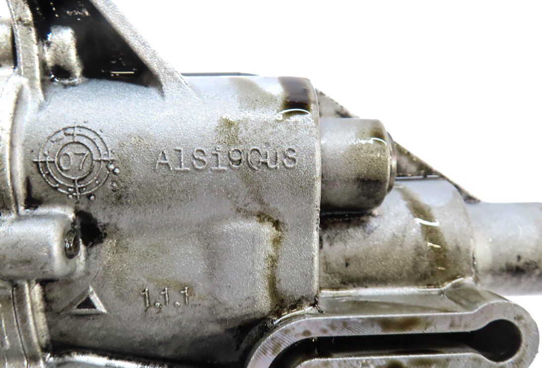 Thumbnail 6: 2010 AUDI A5 (B8 8T) 2.0L TURBO ENGINE (CAEB) OIL PUMP w/ PICKUP TUBE