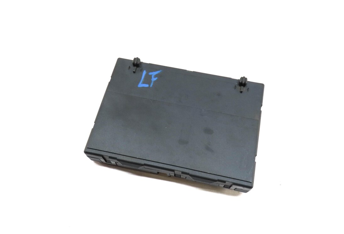 2010-2017 AUDI A5 (B8 8T) FRONT MEMORY SEAT CONTROL MODULE (NON SPORT SEAT)
