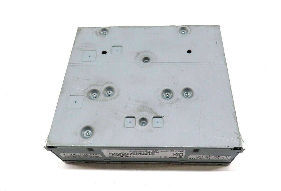 Thumbnail 3: 2010 AUDI A5 (B8 8T) RADIO STEREO HARMAN BECKER RECEIVER CONTROL MODULE