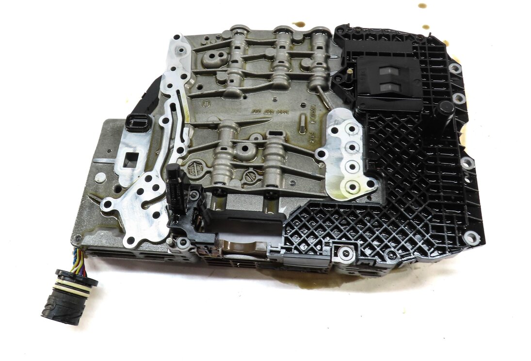 Thumbnail 3: 10-11 AUDI A5 S5 (B8 8T) 2.0L / 4.2L AWD QUATTRO 6 SPEED TRANSMISSION VALVE BODY