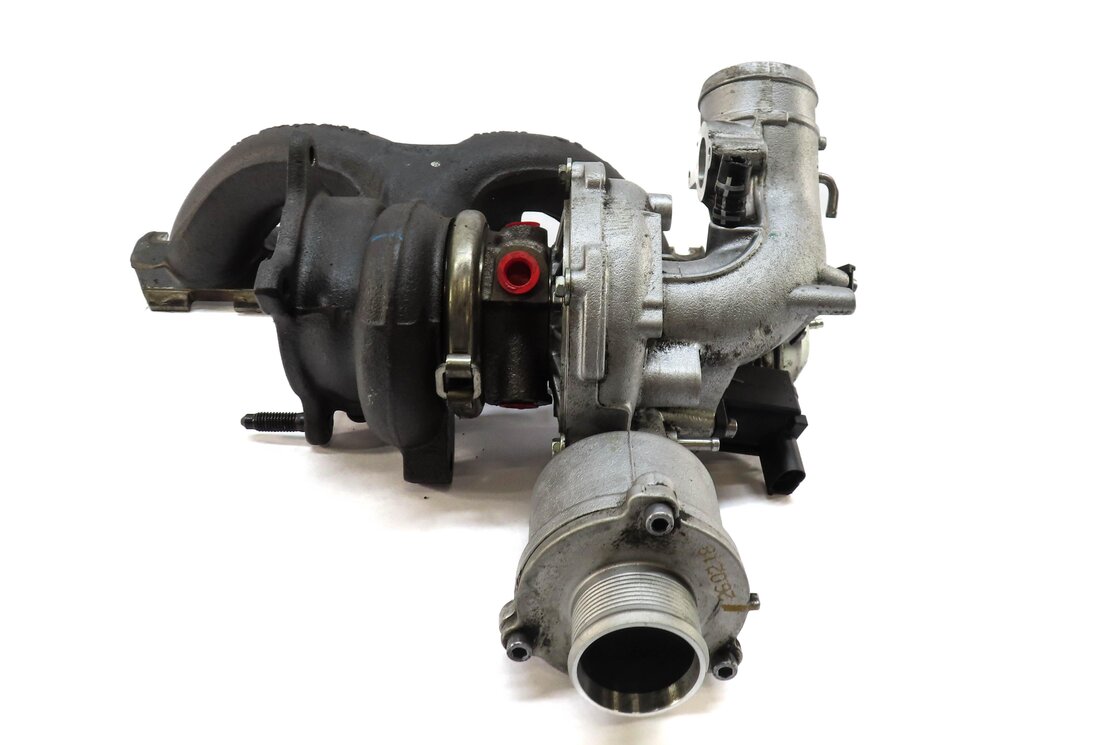 Thumbnail 3: 2009-2012 AUDI A4 A5 Q5 (B8 8K 8T 8R) 2.0T TURBO ENGINE TURBOCHARGER w/ MANIFOLD