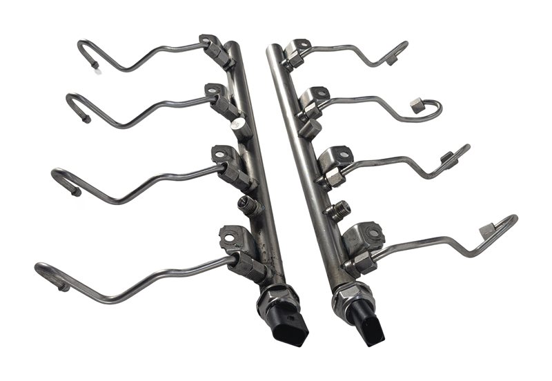 Thumbnail 2: 2013 BMW X5 (E70) 4.4L (N63) ENGINE HIGH PRESSURE FUEL RAIL SET/2 w/LINES SENSOR