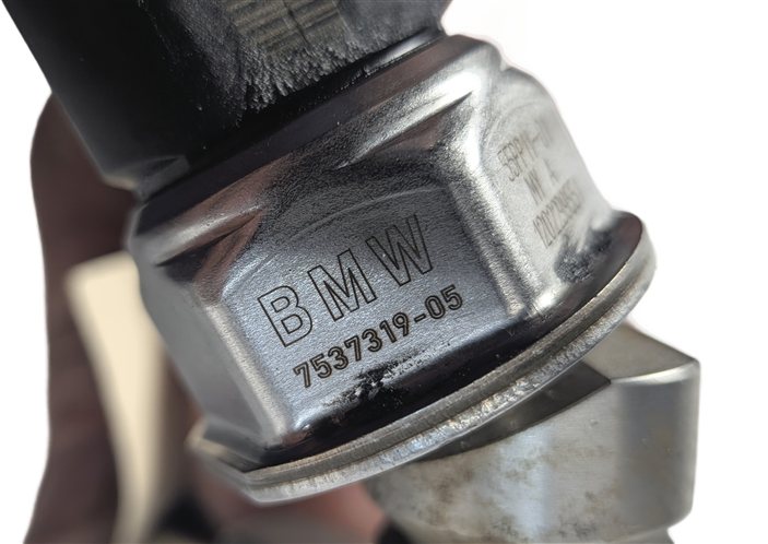 Thumbnail 5: 2013 BMW X5 (E70) 4.4L (N63) ENGINE HIGH PRESSURE FUEL RAIL SET/2 w/LINES SENSOR