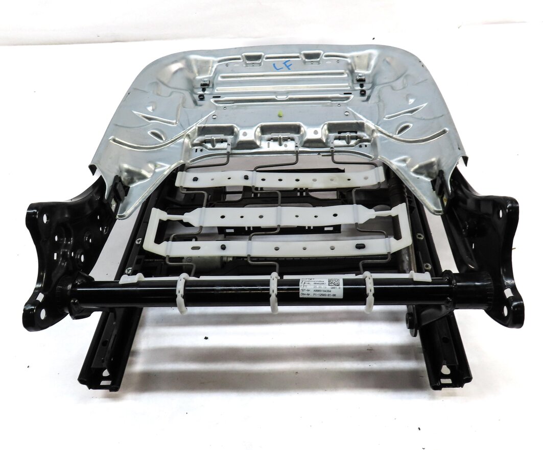 Thumbnail 3: 14-19 MERCEDES CLA45 CLA250 (C117) FRONT LEFT DRIVER MEMORY SEAT TRACK w/ MOTORS