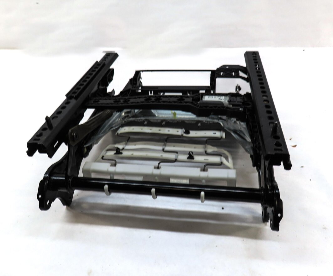 Thumbnail 5: 14-19 MERCEDES CLA45 CLA250 (C117) FRONT LEFT DRIVER MEMORY SEAT TRACK w/ MOTORS