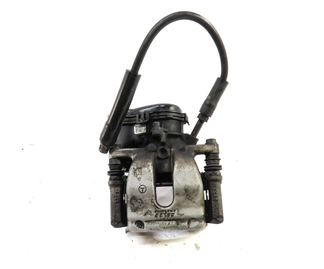 Thumbnail 2: 2014-2019 MERCEDES CLA250 (C117) FWD SPORT REAR LEFT BRAKE CALIPER w/ ACTUATOR