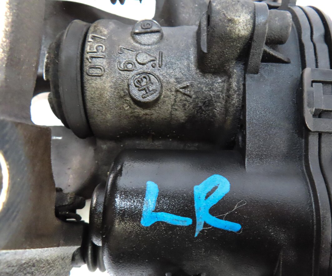 Thumbnail 7: 2014-2019 MERCEDES CLA250 (C117) FWD SPORT REAR LEFT BRAKE CALIPER w/ ACTUATOR