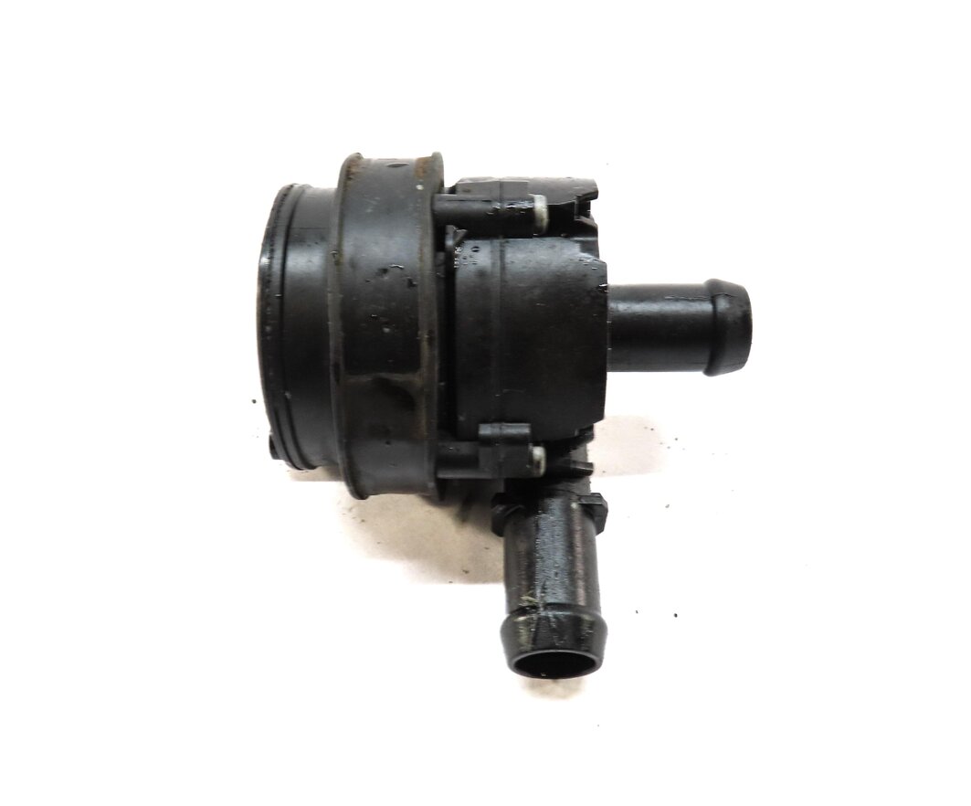 Thumbnail 2: 2014 MERCEDES CLA250 (C117 W117) 2.0L M270 TURBO ENGINE AUXILIARY WATER PUMP