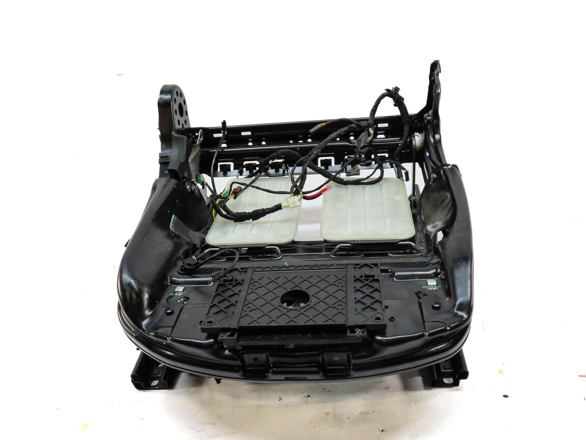 Thumbnail 2: 13-19 BMW 640i 650i M6 ///M (F06) GRAN COUPE - PASSENGER SEAT TRACK w/ MOTORS