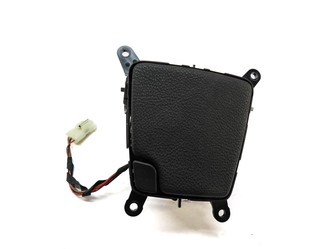 Thumbnail 2: 2013 BMW 640i GRAN COUPE F06 FRONT CENTER CONSOLE STORAGE CUBBY (BLACK LEATHER)