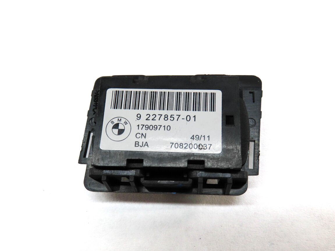 Thumbnail 4: 2013 BMW 640i GRAN COUPE (F06) FRONT LEFT DRIVER SEAT ADJUST SWITCH (BLACK)