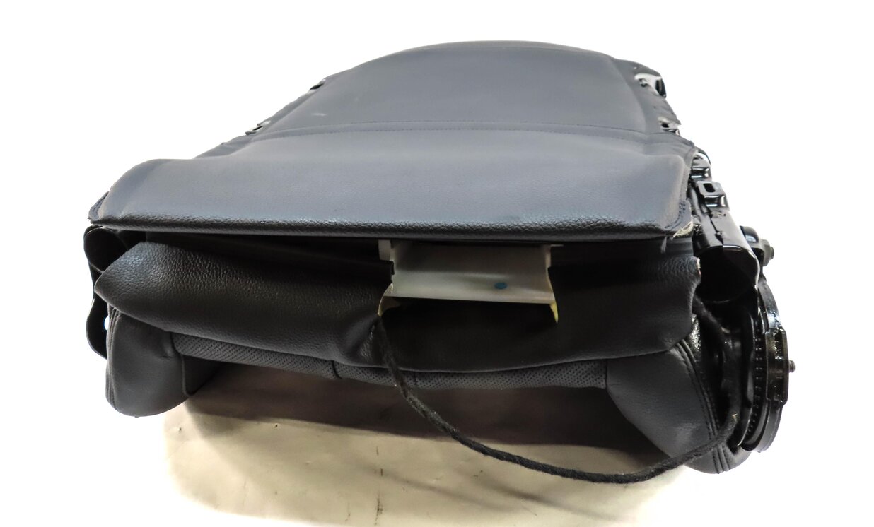 Thumbnail 6: 2013 BMW 640i GRAN COUPE (F06) FRONT RIGHT UPPER SEAT CUSHION w/ HEAT VENT BLACK