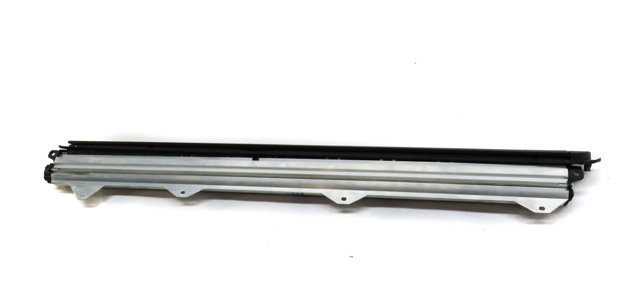 Thumbnail 4: 2013 BMW 640i GRAN COUPE (F06) REAR RIGHT DOOR WINDOW SUNSHADE SUN SHADE