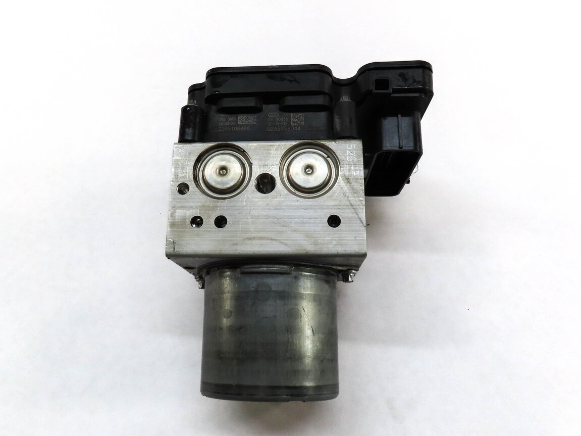 Thumbnail 3: 2012-2019 BMW 5 6 7 SERIES (F01 F02 F04 F06 F10 F12) ABS BRAKE PUMP w/ MODULE