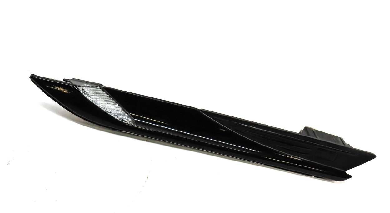 12-15 BMW 6 SERIES F06 F12 F13 FRONT LEFT FENDER LIGHT w/ AUTO PARK RADAR SENSOR