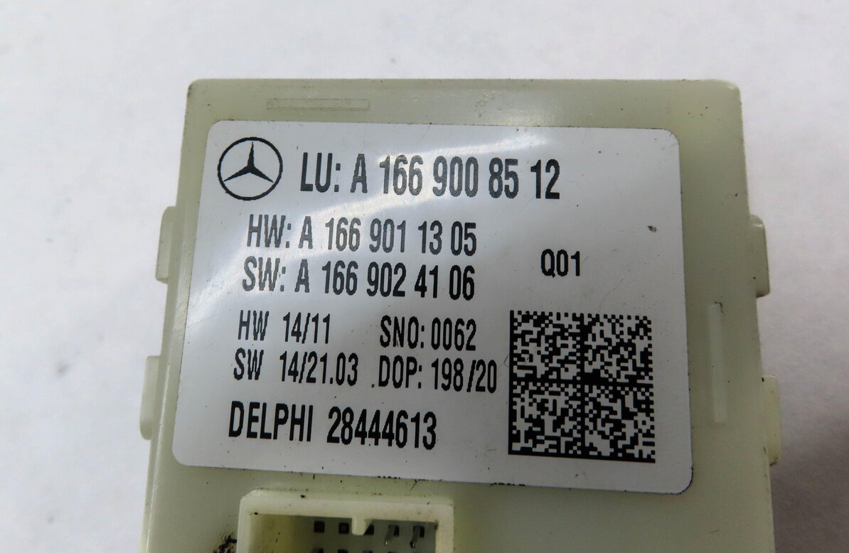 Thumbnail 4: 2013 MERCEDES ML550 (W166) REAR TRUNK LIFTGATE HATCH CONTROL MODULE 1669008512