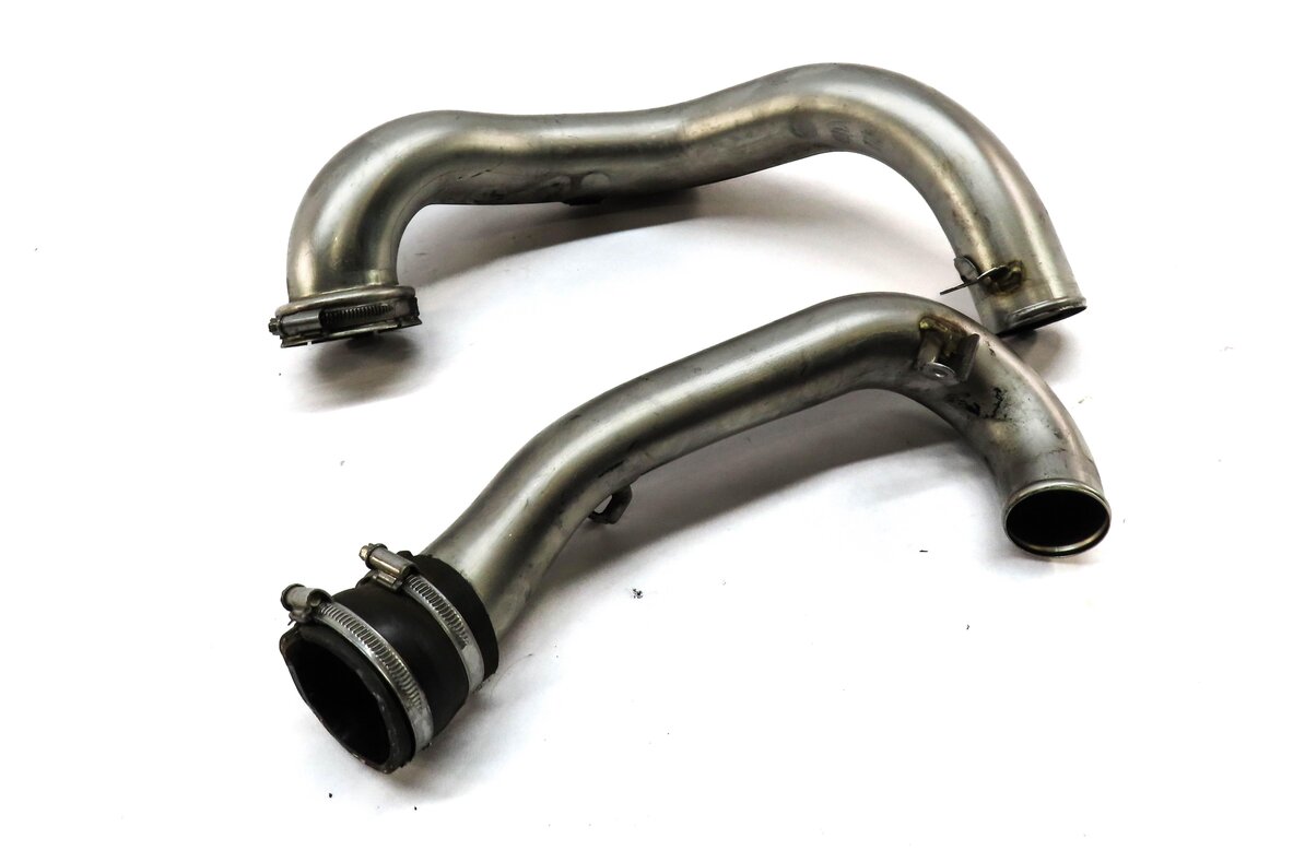Thumbnail 1: 2013 MERCEDES ML550 (W166) 4.6L TURBO M278 ENGINE LEFT AIR INTAKE HOSE PIPE SET2