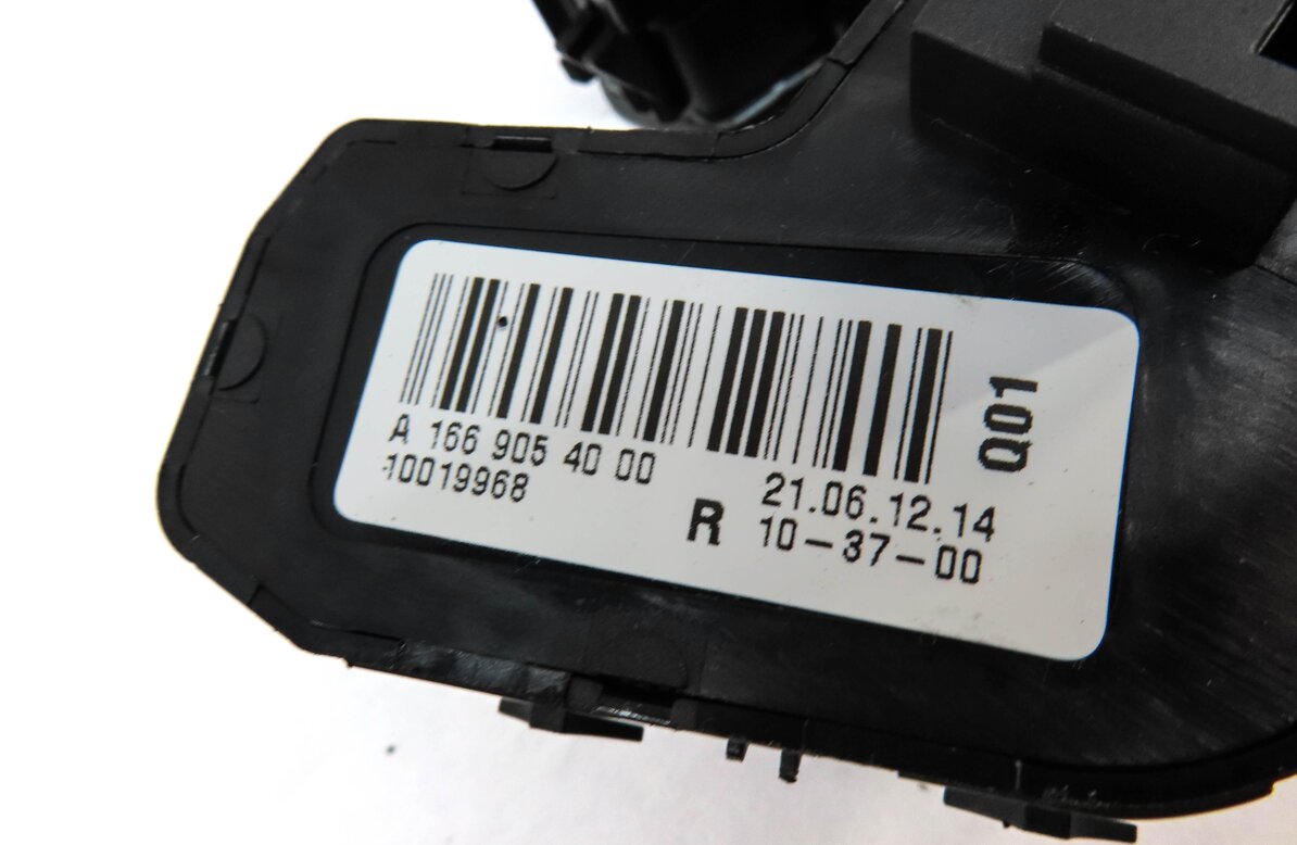 Thumbnail 5: 2013 MERCEDES ML550 (W166) FRONT RIGHT PASSENGER SEAT ADJUST SWITCH w/ MEMORY