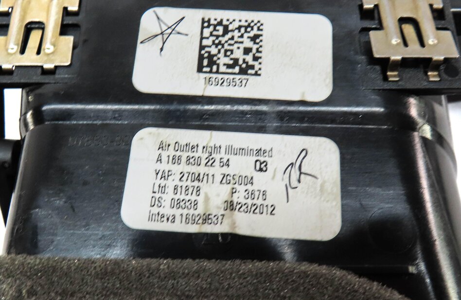 Thumbnail 5: 2013 MERCEDES ML550 (W166) FRONT RIGHT PASSENGER DASH HVAC A/C HEATER AIR VENT