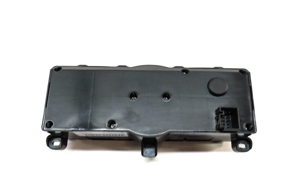 Thumbnail 5: 12-13 GL ML (W166 X166) REAR A/C HEATER TEMPERATURE CLIMATE CONTROL PANEL