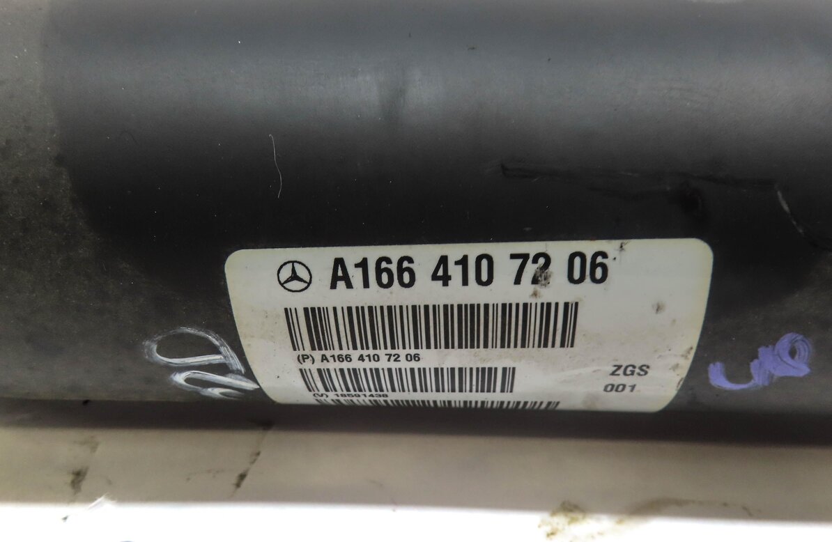 Thumbnail 5: 2012-2013 MERCEDES ML550 (W166) 4.6L TURBO REAR DRIVESHAFT (w/o OFFROAD PACKAGE)