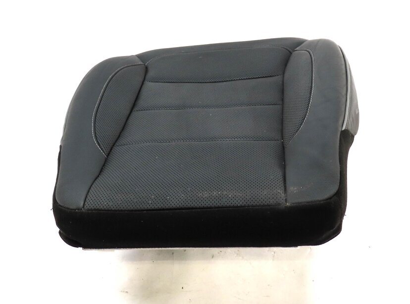 Thumbnail 4: 2013 MERCEDES ML550 (W166) FRONT RIGHT LOWER HEATED VENTED SEAT CUSHION (BLACK)