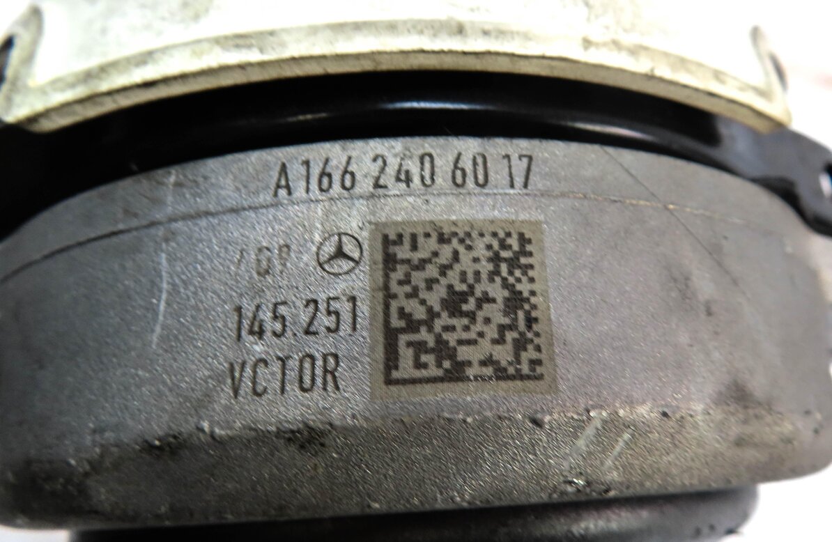 Thumbnail 6: 2013 MERCEDES ML550 (W166) 4.6L TURBO M278 LEFT & RIGHT ENGINE MOTOR MOUNT SET 2