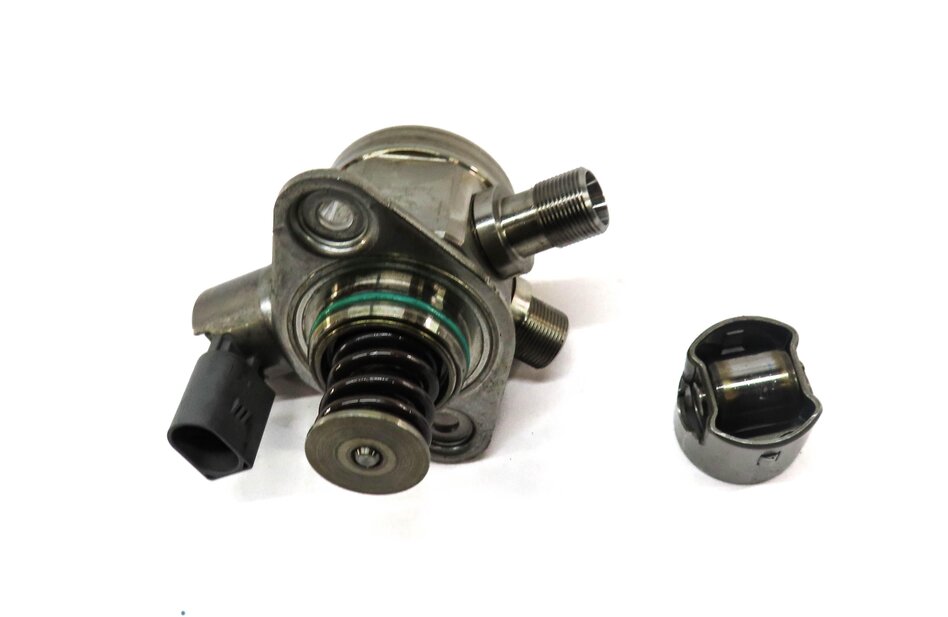 Thumbnail 2: 11-20 MERCEDES CL E G GL ML SL S SL CLS W212 W222 LEFT HIGH PRESSURE FUEL PUMP