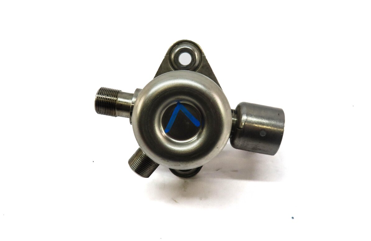 Thumbnail 6: 11-20 MERCEDES CL E G GL ML SL S SL CLS W212 W222 LEFT HIGH PRESSURE FUEL PUMP