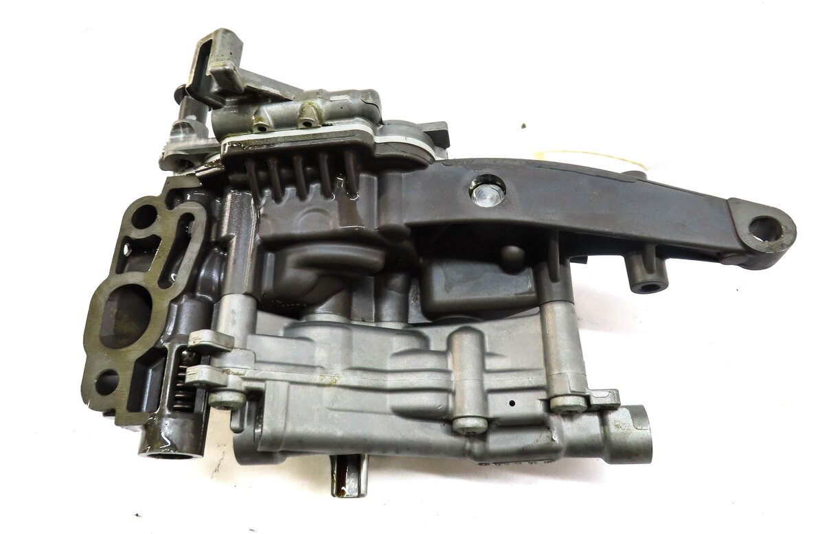 Thumbnail 4: 2013 MERCEDES ML550 (W166) 4.6L TURBO M278 ENGINE OIL PUMP 2781810547
