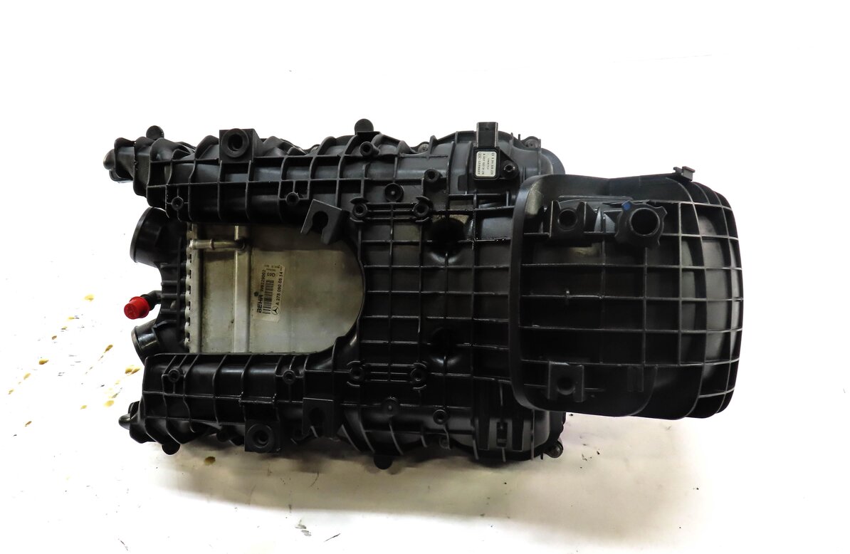 Thumbnail 2: 11-20 CL E G GL GLE GLS ML S SL CLS W166 X166 4.6L INTAKE MANIFOLD & INTERCOOLER