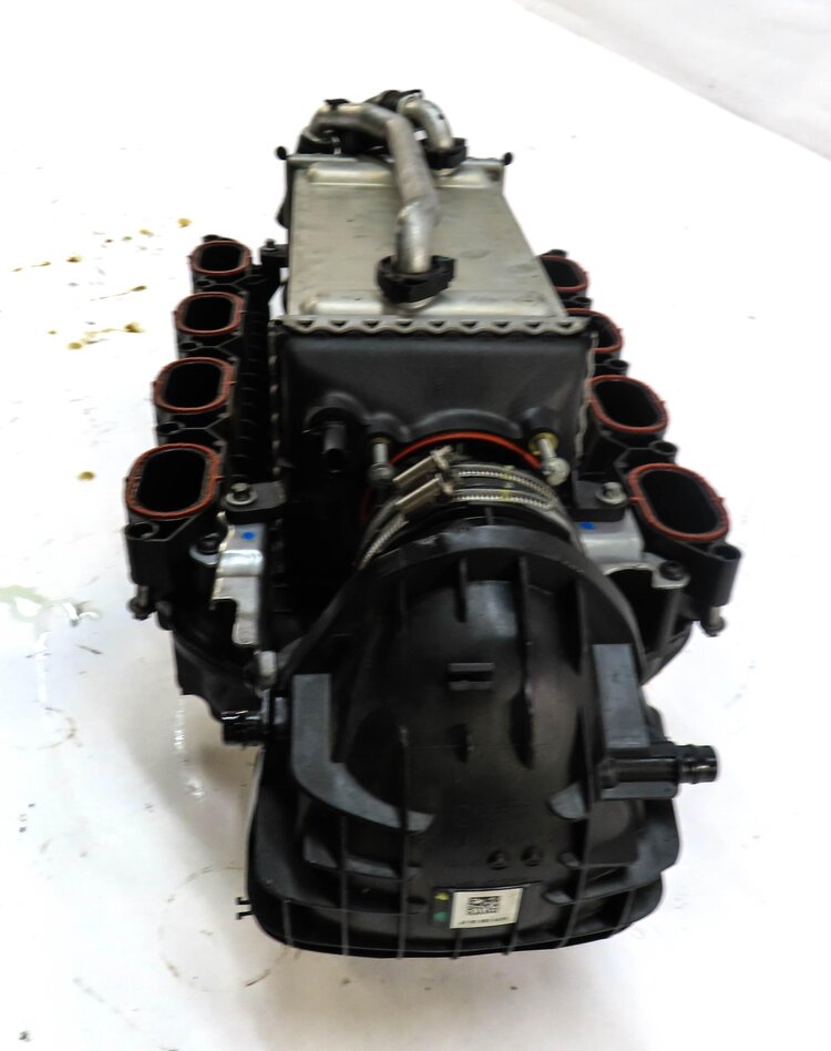 Thumbnail 6: 11-20 CL E G GL GLE GLS ML S SL CLS W166 X166 4.6L INTAKE MANIFOLD & INTERCOOLER