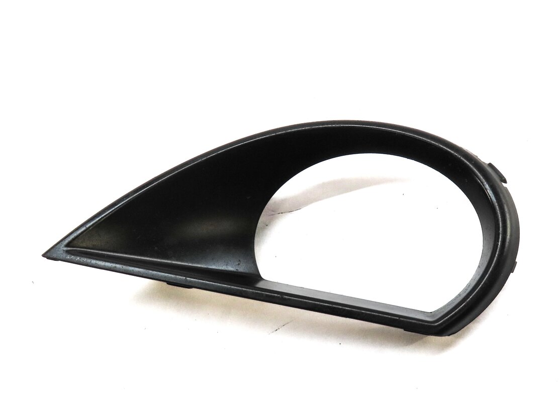 Thumbnail 2: 2013 AUDI Q7 (4L) FRONT RIGHT PASSENGER LOWER FOG LIGHT FOGLIGHT SURROUND TRIM