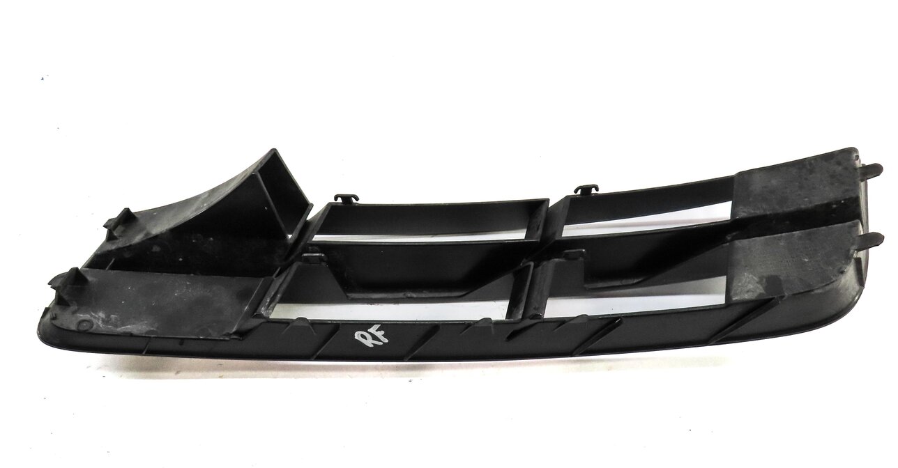 Thumbnail 3: 2013 AUDI Q7 (4L) FRONT RIGHT PASSENGER LOWER BUMPER AIR VENT GRILLE 4L0807682B