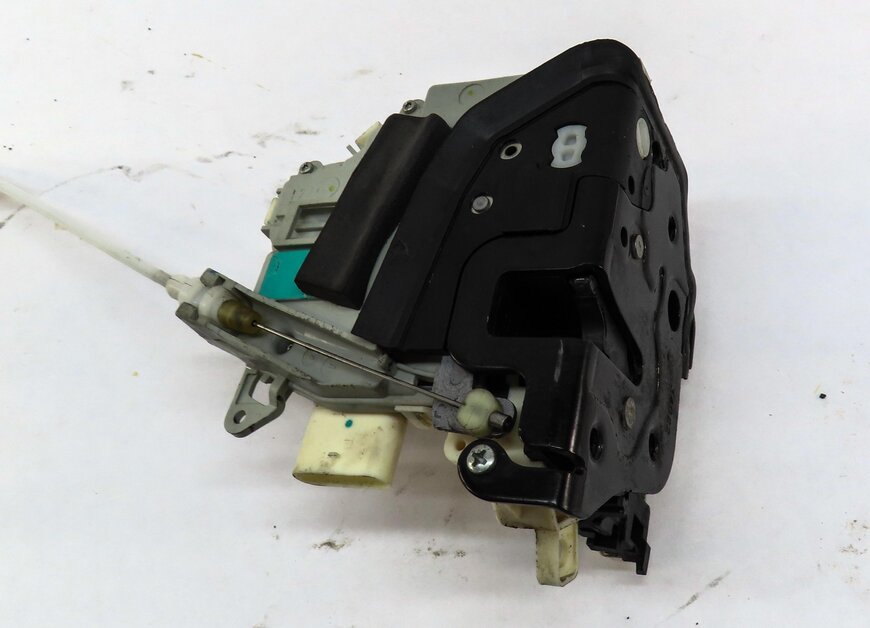 Thumbnail 4: 2010-2019 AUDI / PORSCHE A4 S4 A5 S5 A6 Q3 Q5 Q7 TT 911 - RIGHT FRONT DOOR LATCH