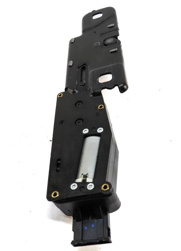 Thumbnail 4: 13 AUDI Q7 4L REAR TRUNK HATCH STRIKER STRIKE PLATE w/ ACTUATOR MOTOR 4F9827383G