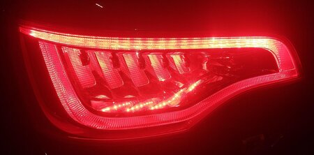 Thumbnail 2: 2010-2015 AUDI Q7 (4L) LEFT DRIVER REAR TAILLIGHT BRAKE LIGHT LAMP (LED)