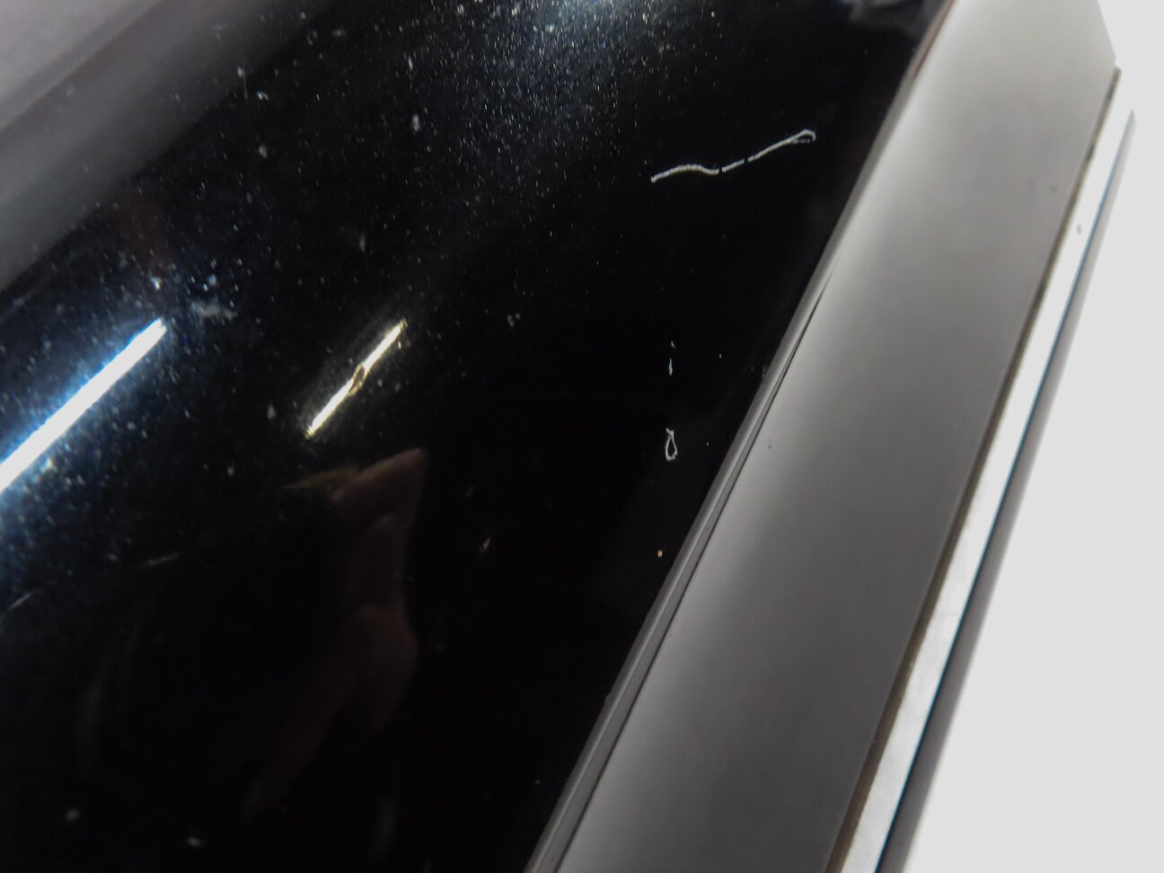 Thumbnail 6: 2013 AUDI Q7 (4L) FRONT LEFT DRIVER LOWER DOOR MOULDING TRIM (ORCA BLACK)