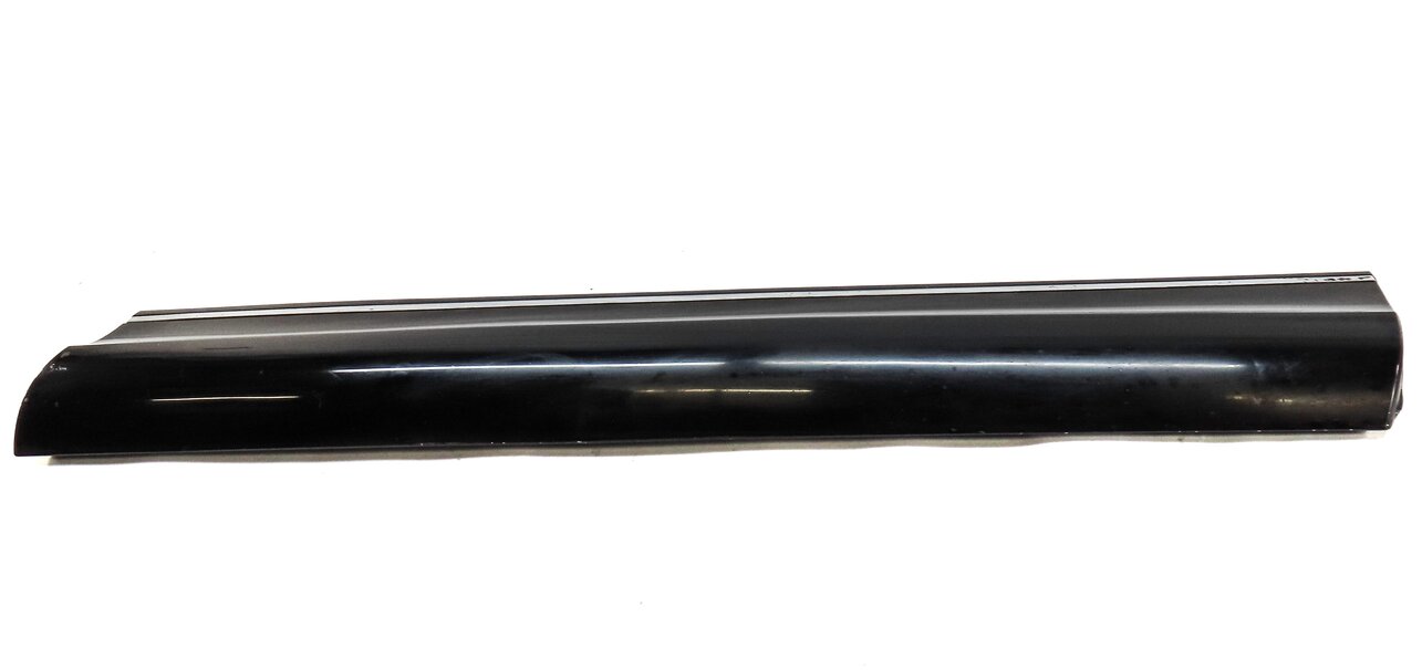 Thumbnail 3: 2013 AUDI Q7 (4L) FRONT RIGHT PASSENGER LOWER DOOR MOULDING TRIM (ORCA BLACK)