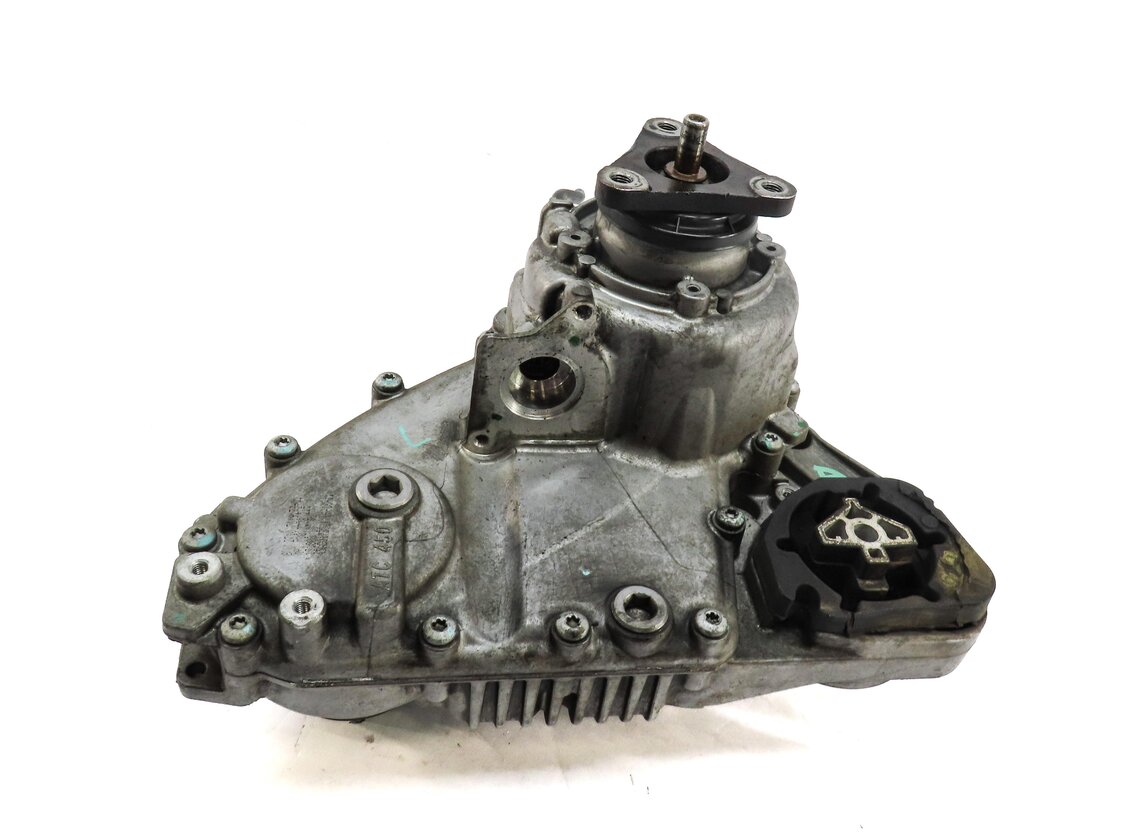 Thumbnail 2: 2011-2012 BMW X5 X6 (E70 E71) 4.4L TWIN TURBO V8 - ATC 450 FRONT TRANSFER CASE