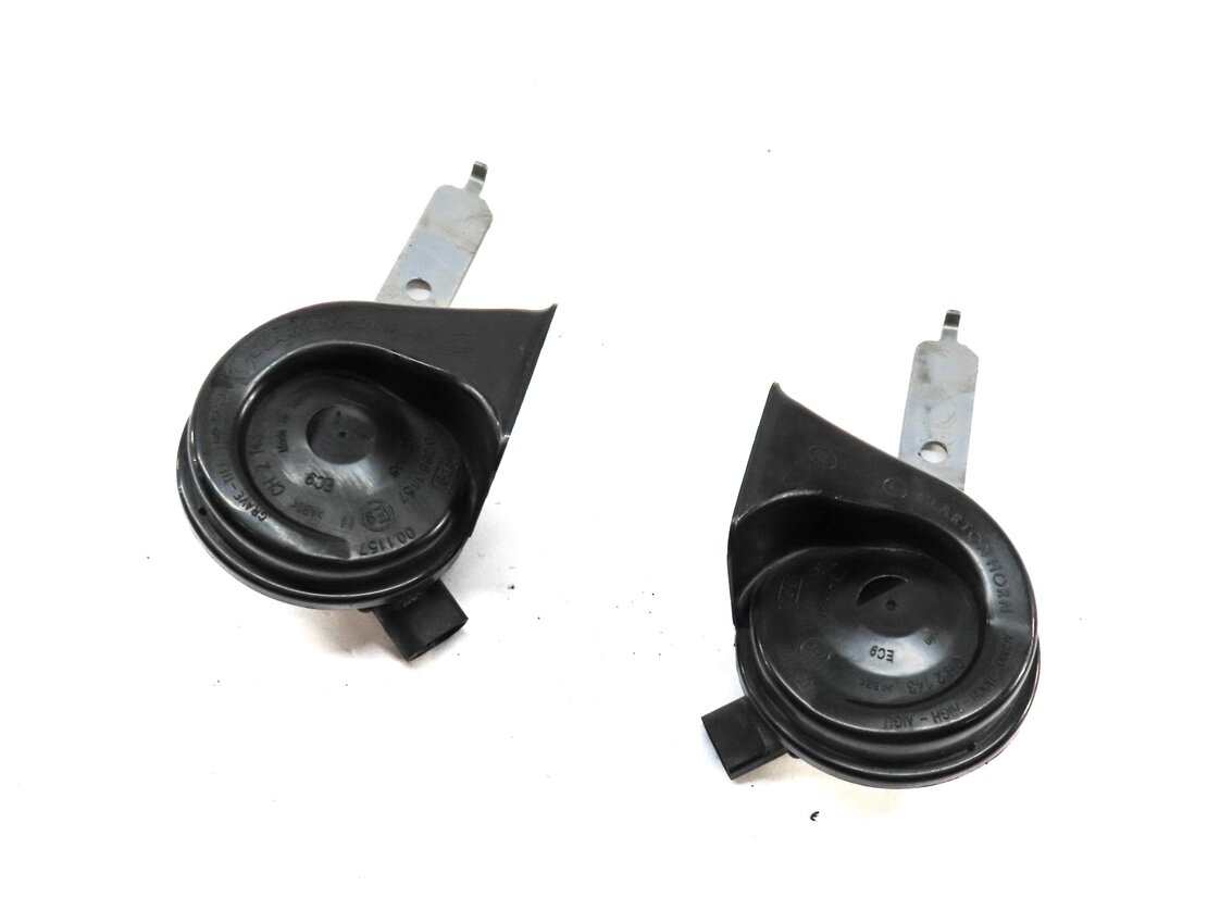 Thumbnail 1: 2010-2014 BMW X5 X6 (E70 E71) HIGH & LOW TONE SAFETY HORN SET-2