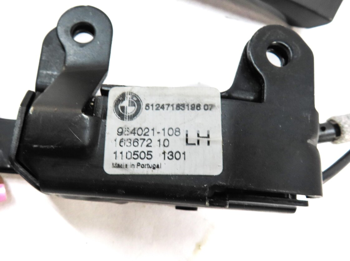 Thumbnail 7: 2012 BMW X5 (E70) LOWER HATCH TRUNK REAR LEFT RIGHT RELEASE LATCHES SET w/ CABLE