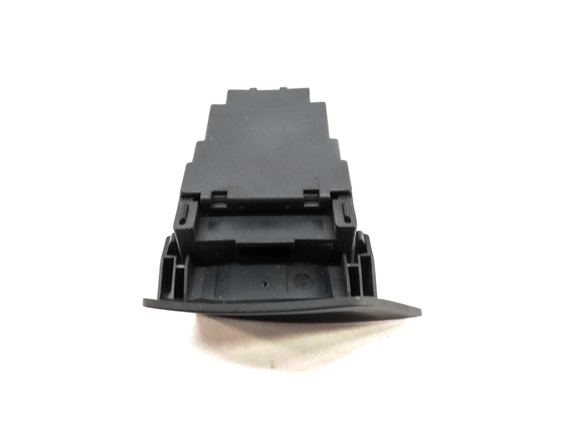Thumbnail 4: 2012 BMW X5 (E70) FRONT LEFT IGNITION KEY FOB READER 108625 26009160