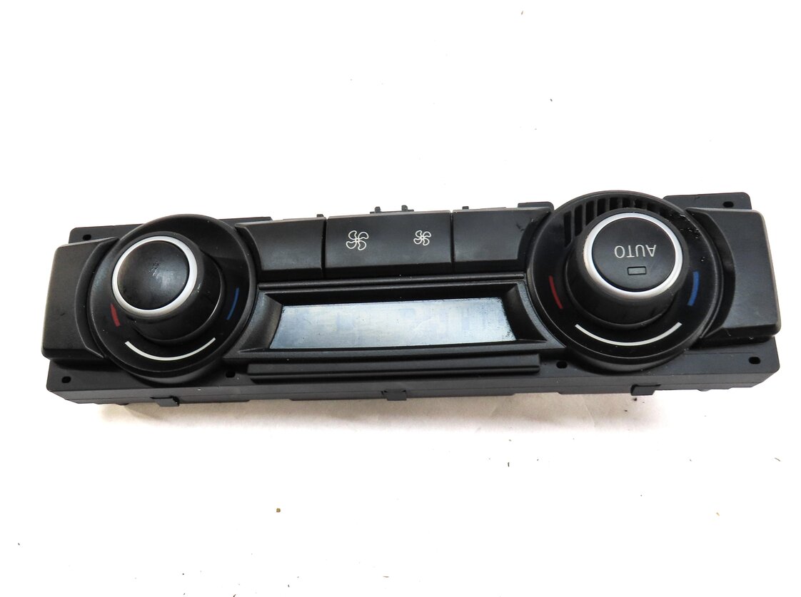 Thumbnail 4: 2007-2013 BMW X5 (E70) REAR HEATER A/C CLIMATE TEMPERATURE CONTROL PANEL